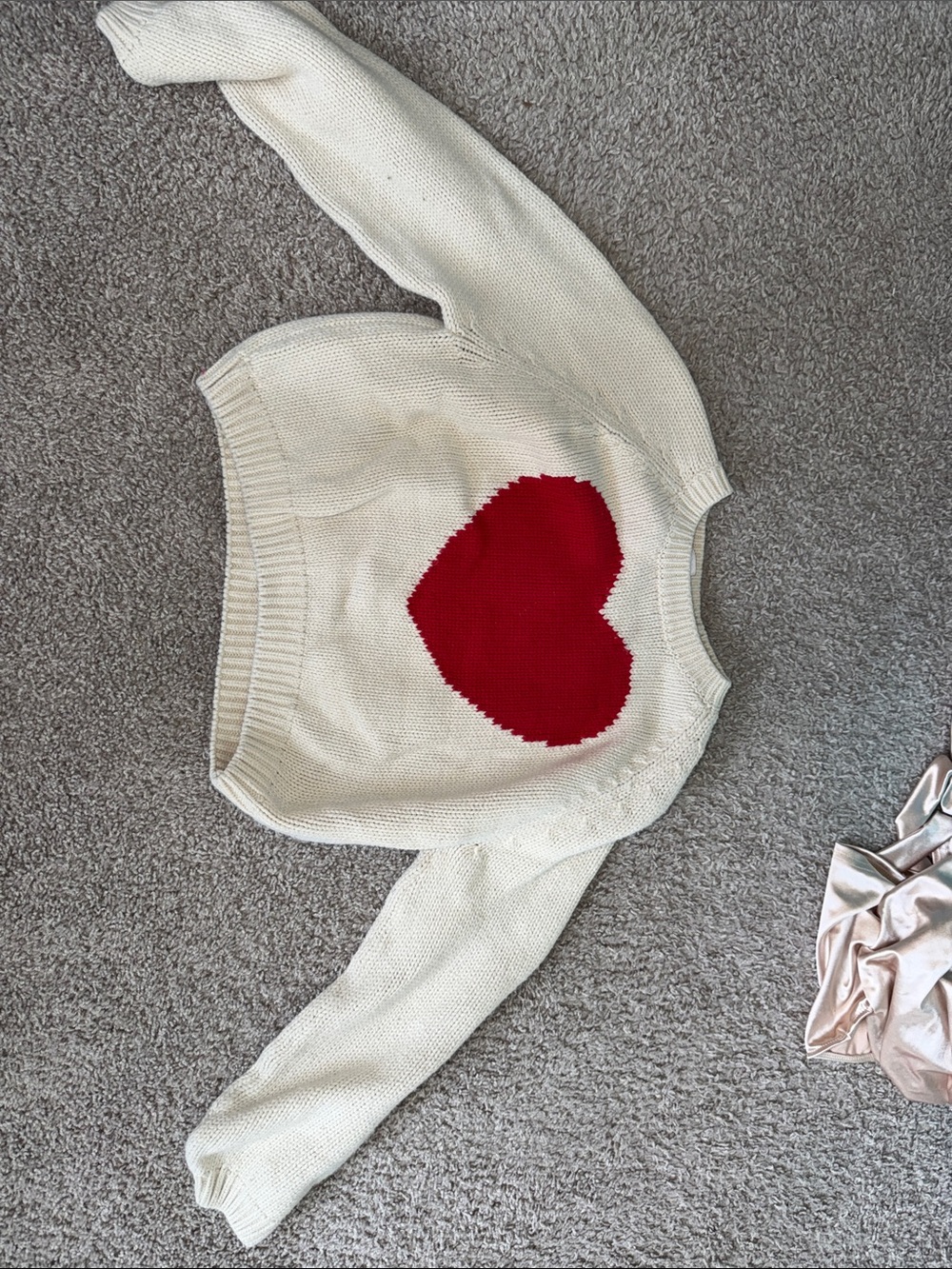 GAP Cream Knit Crewneck Sweater with Red Heart